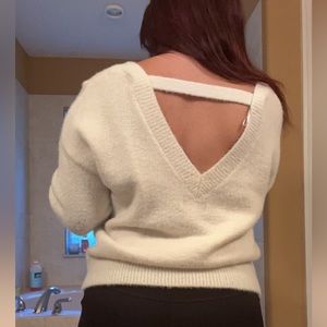 Jessica Simpson cream sweater